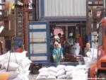 Double Working Line Bulk Cargo Grain Fertilizer 50ton/100tons Packing Machine with Container Port Use Containerized Weighing and Bagging Unit - Image 4